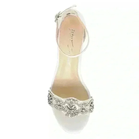 New in Box! Betsey Johnson Women's Mel Block Heel Evening Sandals Size 9 - Picture 3 of 9